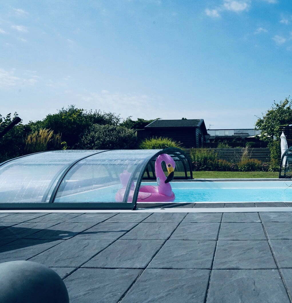 Pooltak Nova Comfort måttbeställt från Gullberg & Jansson